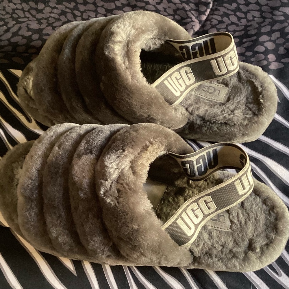 UGG Women's Gray Fluff Slide Sandals